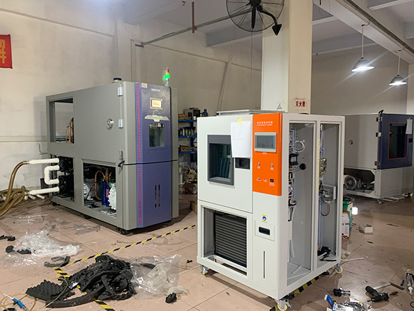 恒温恒湿试验箱生产车间